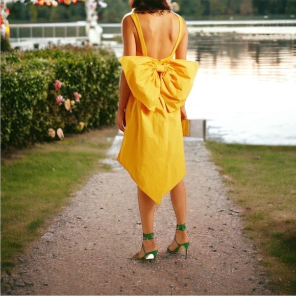 Rebecca Vallance Calla Bow-embellished Cloqué Mini Dress - Picture 2 of 7